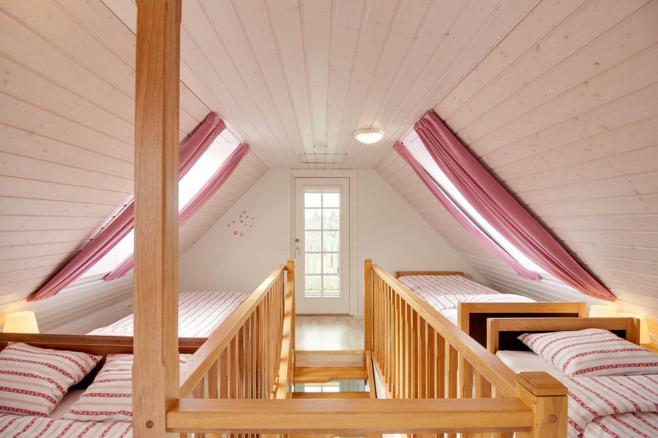 Kasekese Holiday Home With Sauna And Garden Курессааре Екстер'єр фото